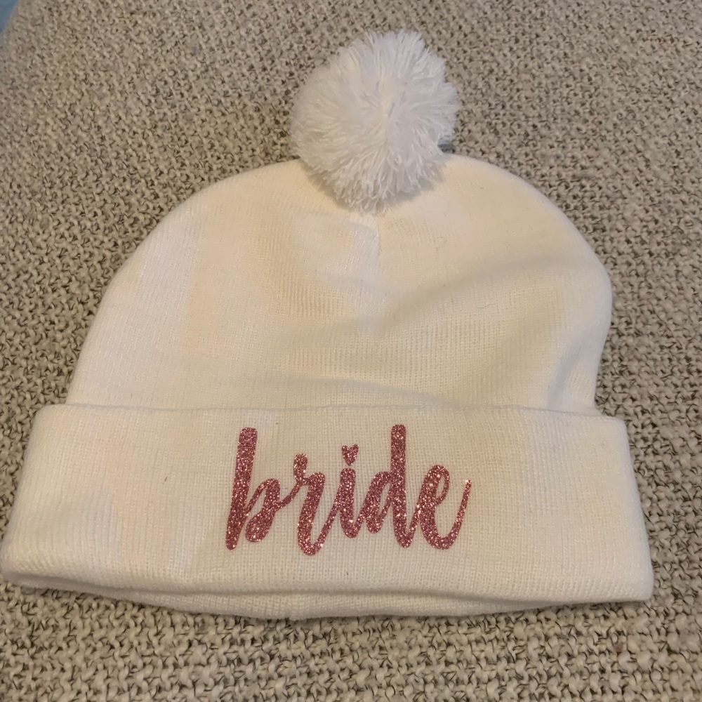 Fun Bride white beanie rose gold glitter ✨